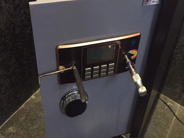 永安保险柜开锁